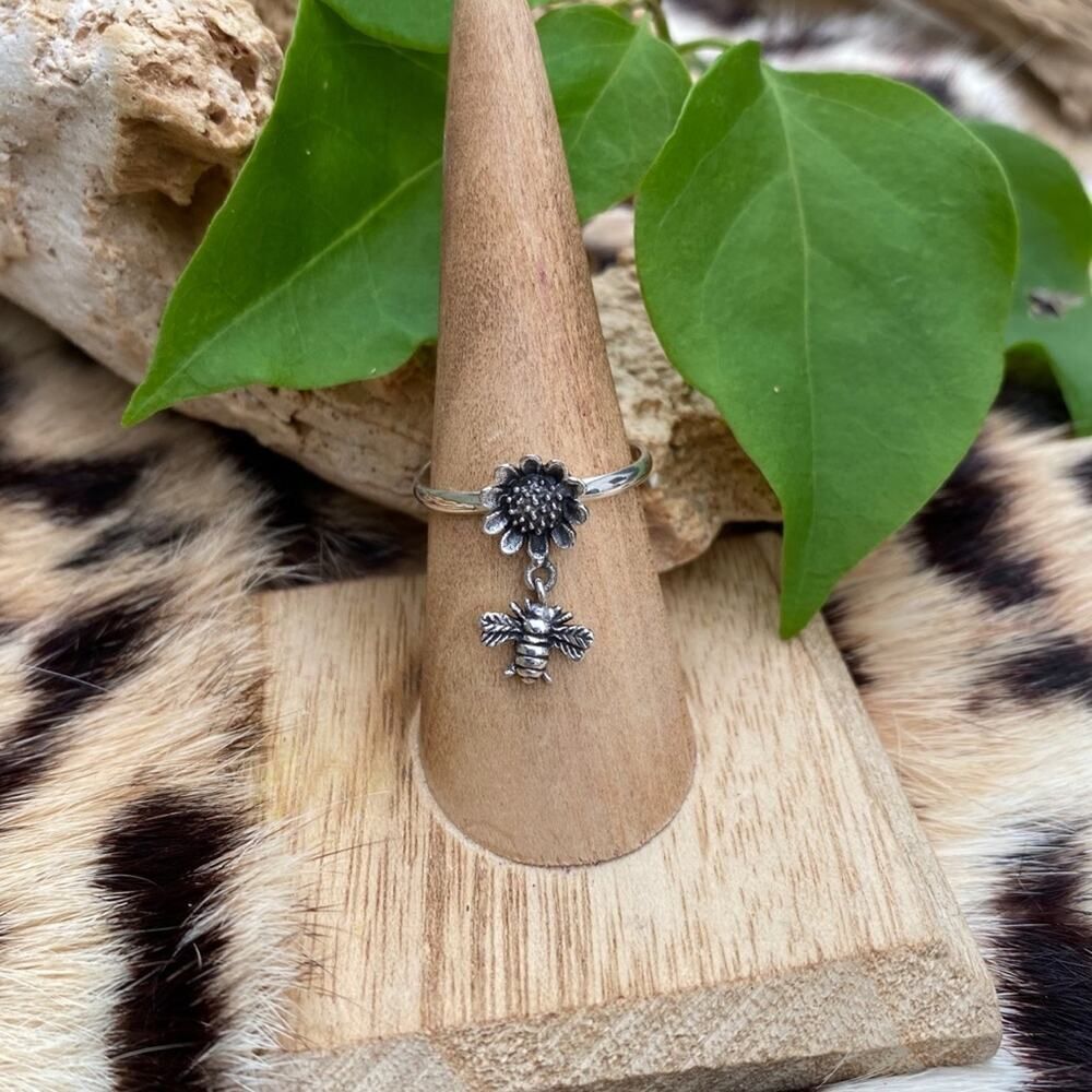 Sterling Silver Sunflower & Dangle Bumblebee Ring, Flower Rings, Bee Rings